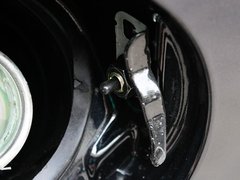2011款 2.0L 自动 豪华型