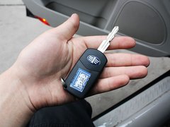 2011款 2.0L 自动 豪华型