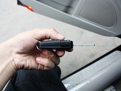 2011款 2.0L 自动 豪华型