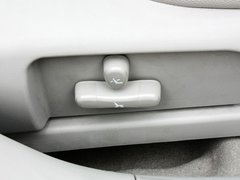 2011款 2.0L 自动 豪华型