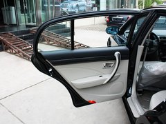 2011款 2.0L 自动 豪华型
