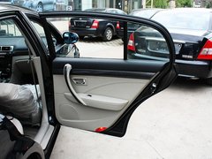 2011款 2.0L 自动 豪华型