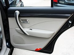 2011款 2.0L 自动 豪华型