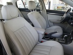 2011款 2.0L 自动 豪华型