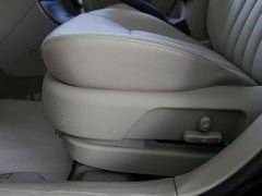 2011款 2.0L 自动 豪华型