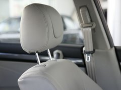 2011款 2.0L 自动 豪华型