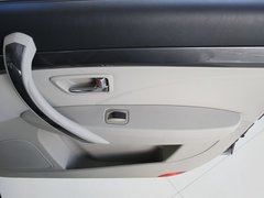 2011款 2.0L 自动 豪华型