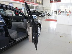 2011款 2.0L 自动 豪华型