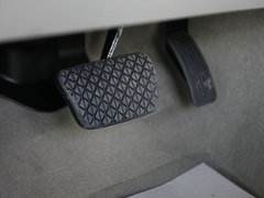 2011款 2.0L 自动 豪华型