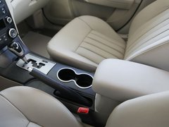 2011款 2.0L 自动 豪华型