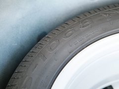 2011款 2.0L 自动 豪华型
