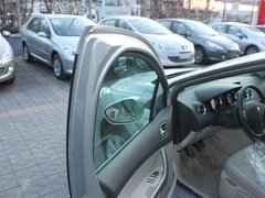 2011款 1.6L 手动 舒适版
