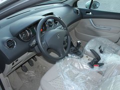 2011款 1.6L 手动 舒适版
