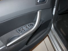 2011款 1.6L 自动 舒适版