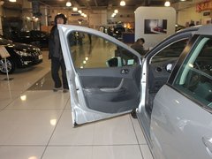 2011款 1.6L 自动 舒适版