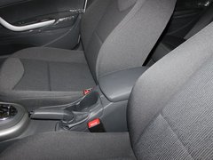 2011款 1.6L 自动 舒适版