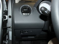 2011款 1.6L 自动 舒适版