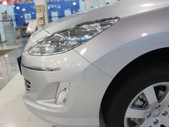 2011款 1.6L 自动 舒适版