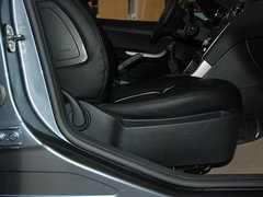 2011款 2.0L 手动 豪华版