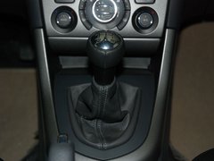2011款 2.0L 手动 豪华版