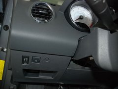 2011款 2.0L 手动 豪华版