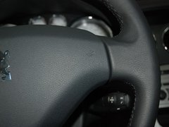 2011款 2.0L 手动 豪华版