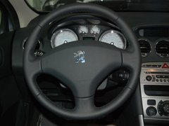 2011款 2.0L 手动 豪华版