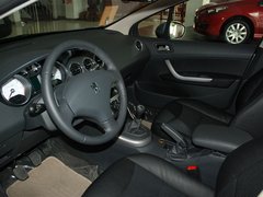 2011款 2.0L 手动 豪华版