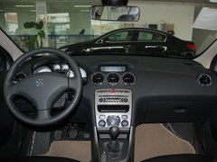2011款 2.0L 手动 豪华版