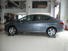 2011款 2.0L 手动 豪华版