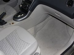 2011款 2.0L 自动 豪华版