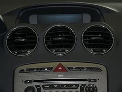 2011款 2.0L 自动 豪华版