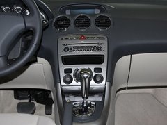 2011款 2.0L 自动 豪华版
