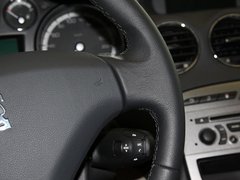 2011款 2.0L 自动 豪华版