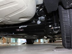 2011款 2.0L 自动 豪华版