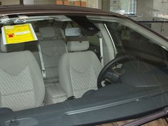 2011款 2.0L 自动 豪华版