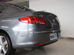 2011款 2.0L 自动 尊贵版