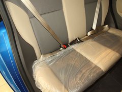 2011款 三厢 1.5L 手动 时尚型
