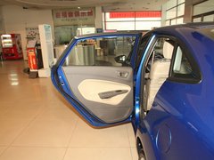 2011款 三厢 1.5L 手动 时尚型