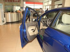 2011款 三厢 1.5L 手动 时尚型