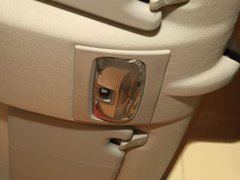 2011款 三厢 1.5L 手动 时尚型
