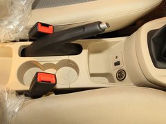 2011款 三厢 1.5L 手动 时尚型