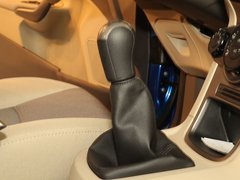 2011款 三厢 1.5L 手动 时尚型