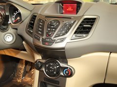 2011款 三厢 1.5L 手动 时尚型