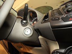 2011款 三厢 1.5L 手动 时尚型