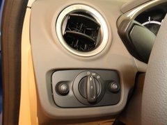 2011款 三厢 1.5L 手动 时尚型