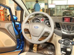 2011款 三厢 1.5L 手动 时尚型