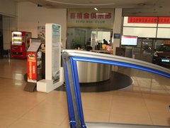 2011款 三厢 1.5L 手动 时尚型