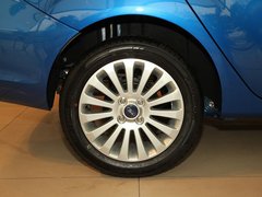 2011款 三厢 1.5L 手动 时尚型