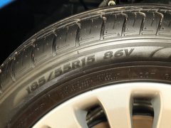 2011款 三厢 1.5L 手动 时尚型